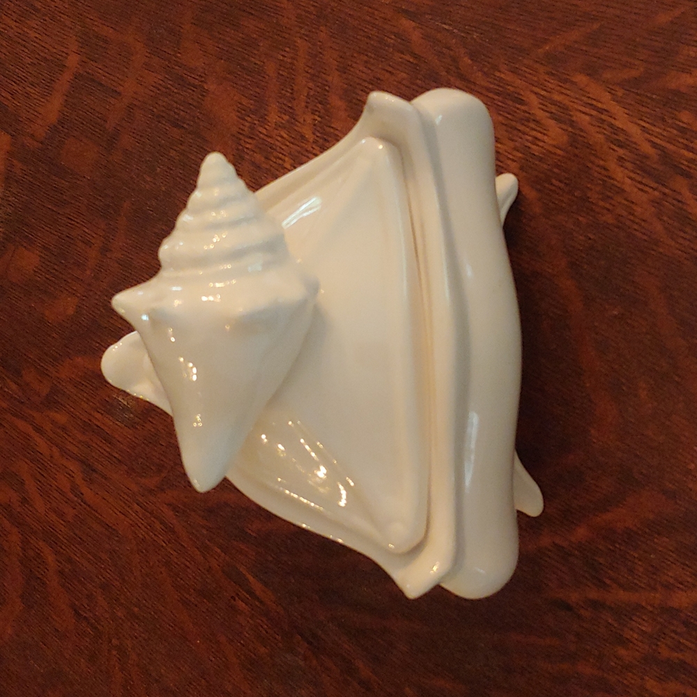 Seashell Porcelain Covered Dish
